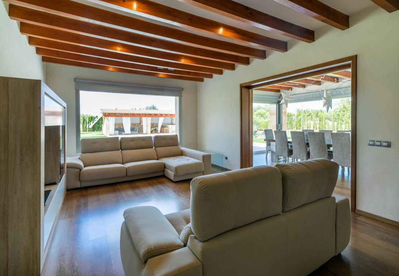 Es Velar Family Villa *